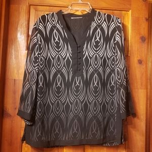 💙3/$25💙Beautiful Ombre Blouse